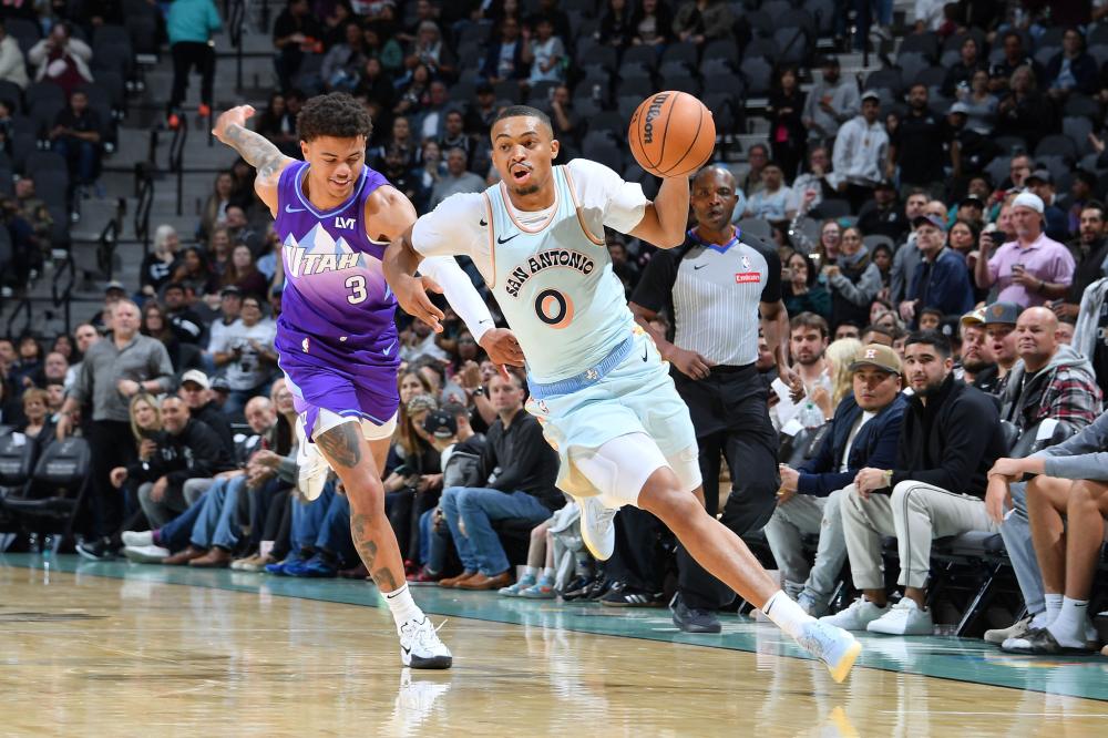 金玟哉的表 金玟哉的表